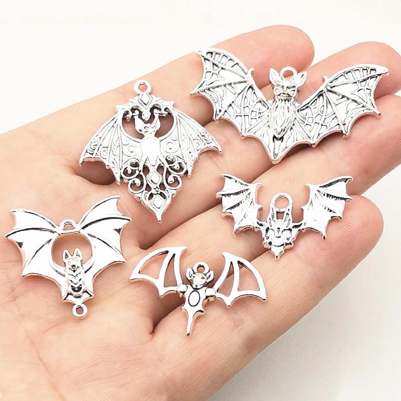 # 4 piezas de dijes góticos de - Cosplay Bat Prop reseña y precio